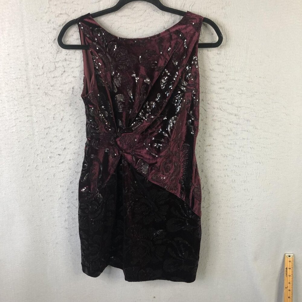 Taylor Dress Womens 4 Burgundy Velvet Sequin Floral Sheath Cocktail Party V Back